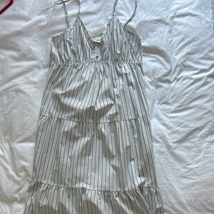 NWT Olivaceous stripped maxi dress! Size large